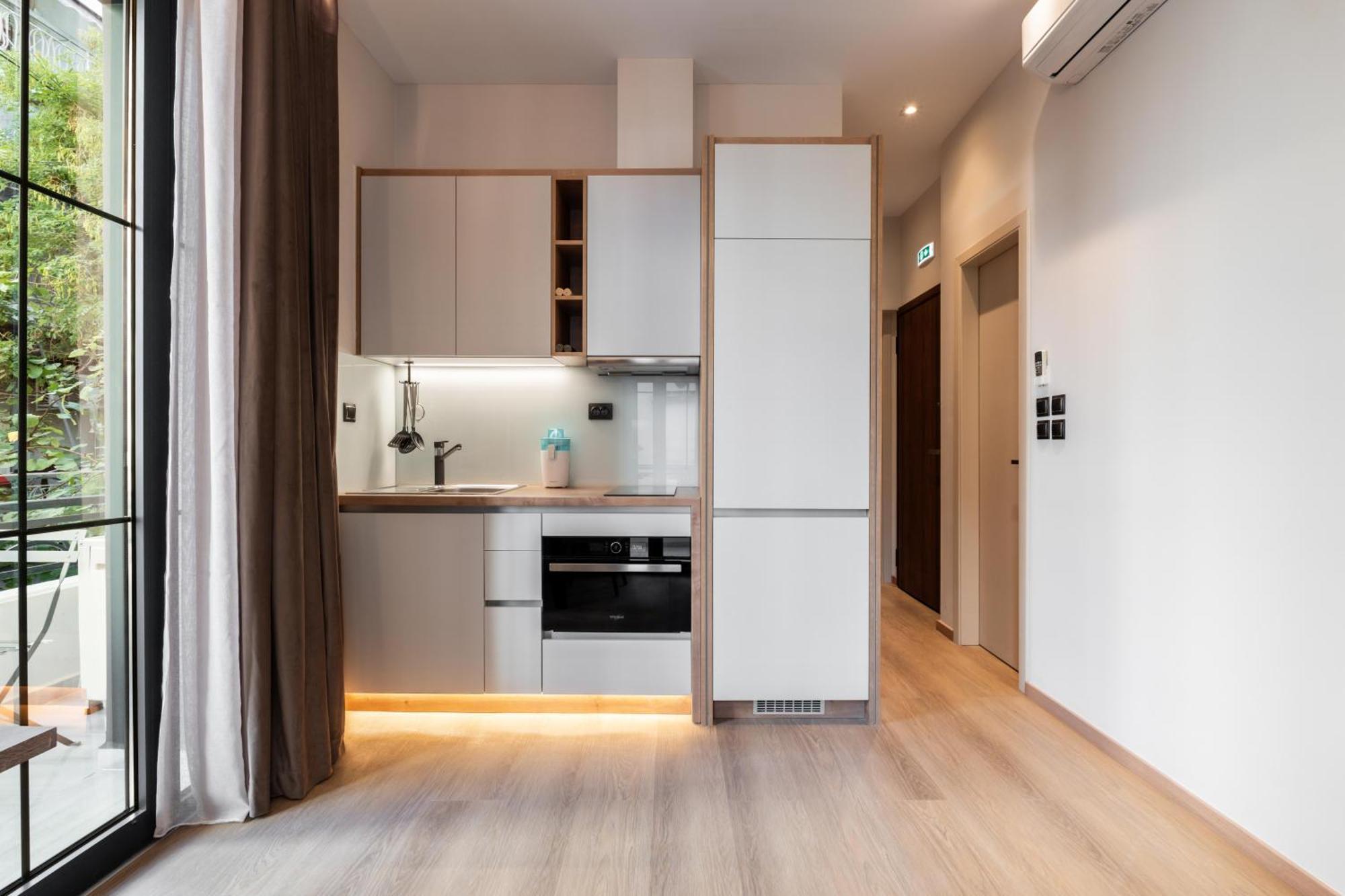 Luxury Bauhaus Athens Apartment Екстериор снимка