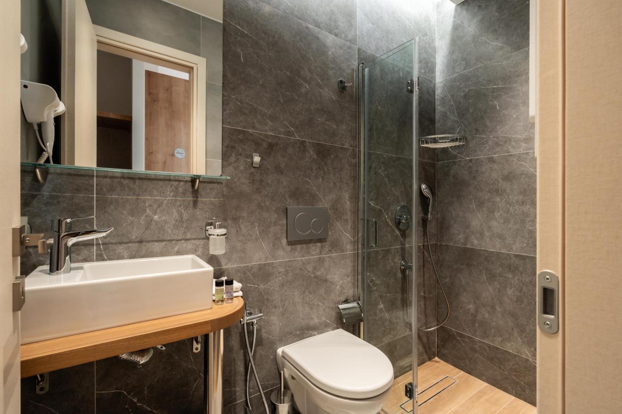 Luxury Bauhaus Athens Apartment Екстериор снимка